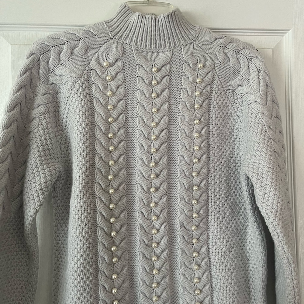 NWT Ann Taylor Gray Cable Mock Neck Sweater. Petite Medium.